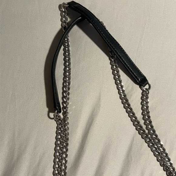 Michael Kors Handbag - Picture 6 of 8